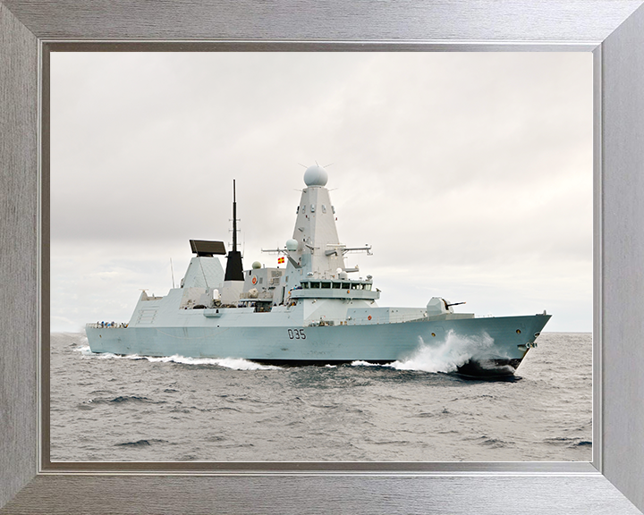 HMS Dragon (D35) Royal Navy Type 45 Destroyer Underway Starboard View Photo Print Wall Art Decor Posters, Prints, & Visual Artwork Hampshire Prints 10 x 8 Silver Frame No