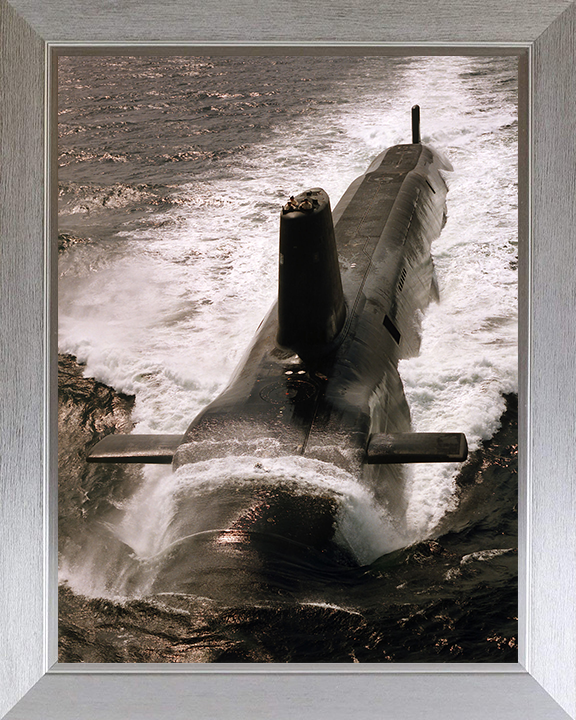 HMS Victorious (S29) Photo Print - Clyde 1994 - Royal Navy Vanguard Class Submarine Hampshire Prints 10 x 8 Silver Frame No