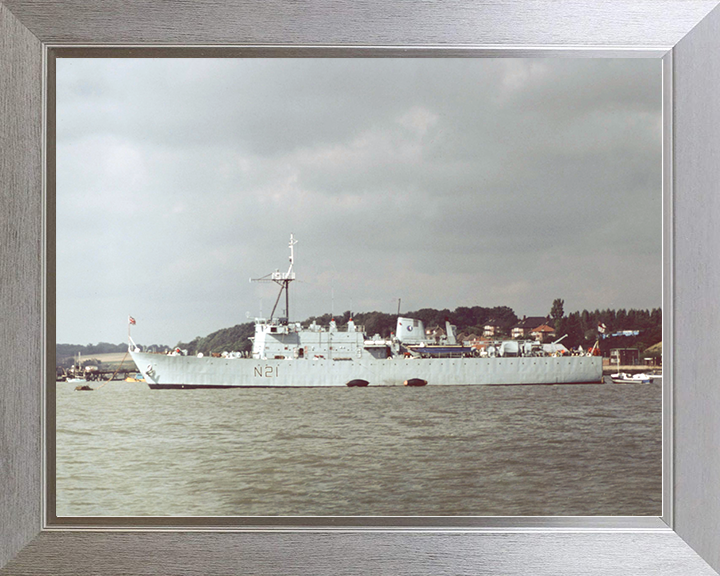 HMS Abdiel (N21) Royal Navy Abdiel Class Minelayer Photo Print Warship Wall Art Posters, Prints, & Visual Artwork Hampshire Prints 10 x 8 Silver Frame No