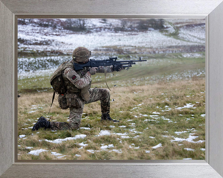 Rifleman kneeling and firing a GPMG Photo Print - British Army Hampshire Prints 10 x 8 Silver Frame No