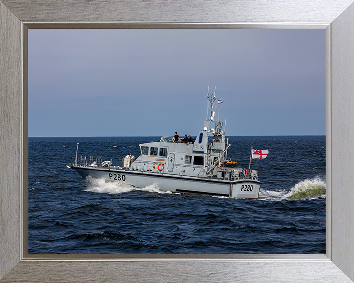 HMS Dasher (P280) Photo Print - At Sea Sept 2025 - Royal Navy Archer Class P2000 Patrol Vessel Hampshire Prints 10 x 8 Silver Frame No