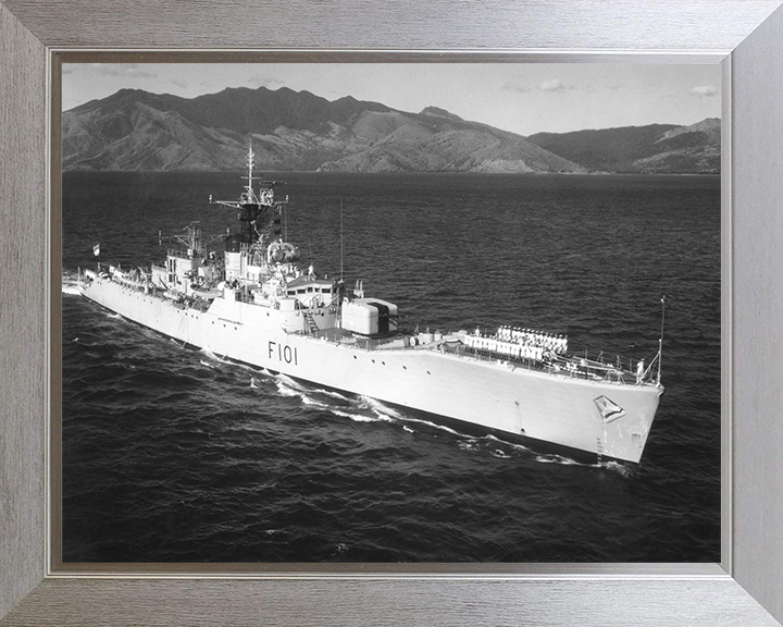 HMS Yarmouth (F101) Photo Print - High Starboard View - Royal Navy Rothesay Class Frigate