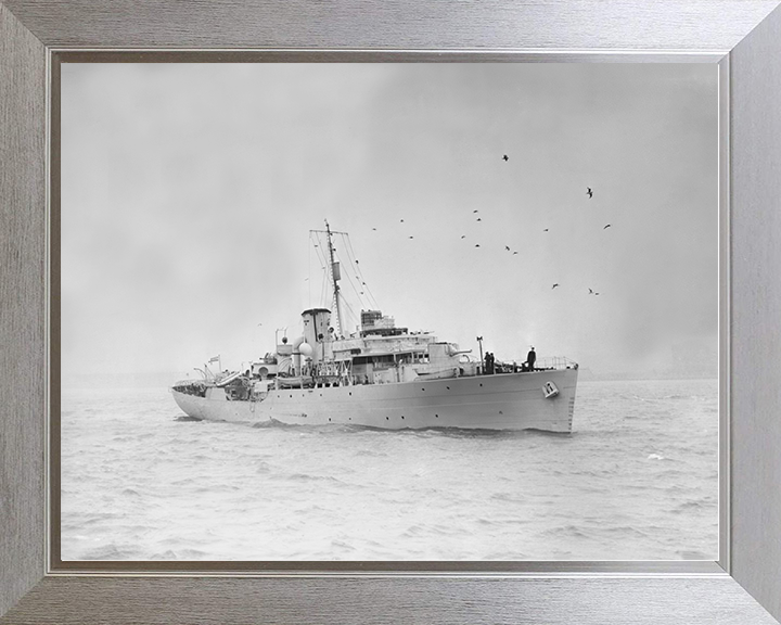 HMS Anchusa (K186) Royal Navy Flower Class Corvette Liverpool 1941 Warship Photo Print Wall Art Decor Posters, Prints, & Visual Artwork Hampshire Prints 10 x 8 Silver Frame No
