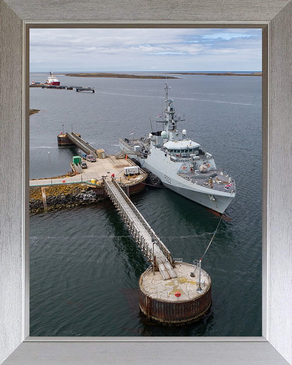 HMS Forth P222 Royal Navy River class patrol ship Photo Print or Framed Print - Hampshire Prints