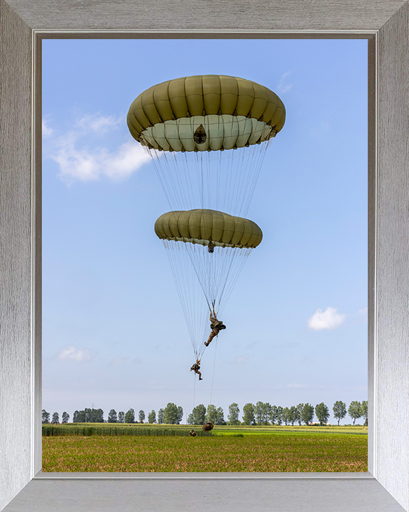 16 Air Assault Brigade Parachuting Photo Print - British Army Hampshire Prints 10 x 8 Silver Frame No