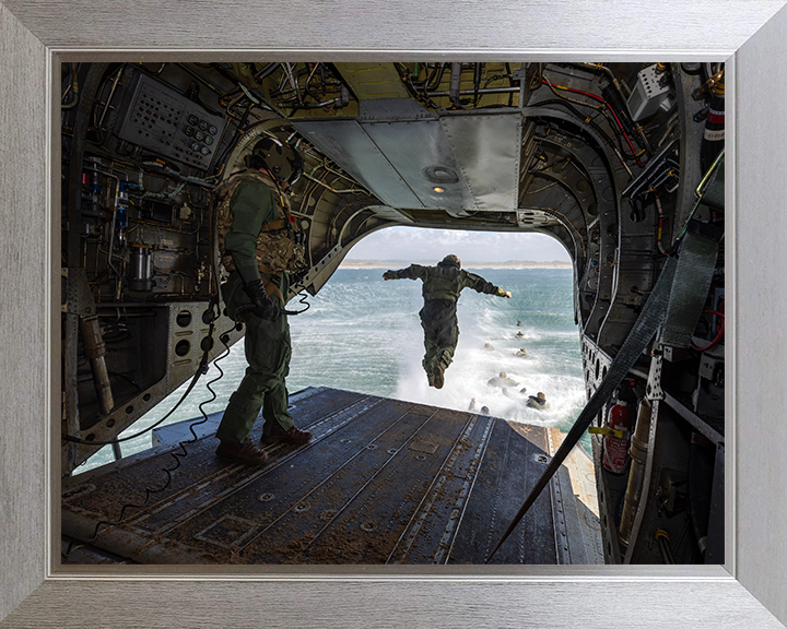 Royal Marine Commando helocasting from a Chinook Photo Print - 40 Commando Hampshire Prints 10 x 8 Silver Frame No
