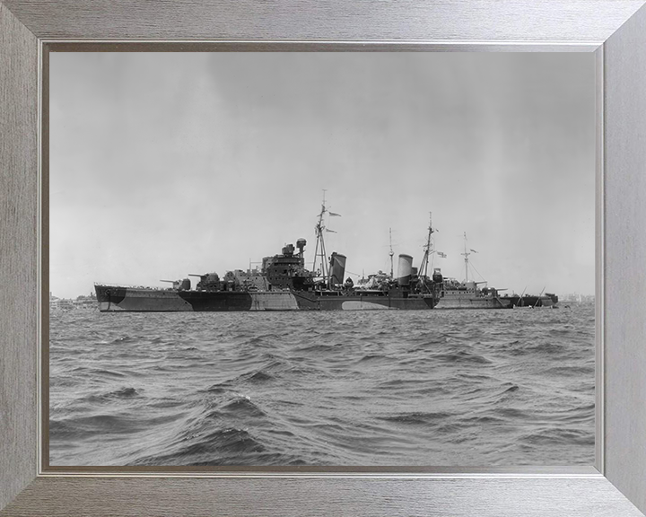 HMS Phoebe (43) Photo Print - At Sea 1950 - Royal Navy Dido Class Cruiser Posters, Prints, & Visual Artwork Hampshire Prints 10 x 8 Silver Frame No