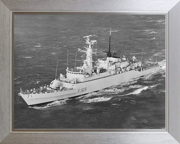 HMS Amazon (F169) Royal Navy Type 21 Frigate Black and White Photo Print Wall Art Decor Posters, Prints, & Visual Artwork Hampshire Prints 10 x 8 Silver Frame No