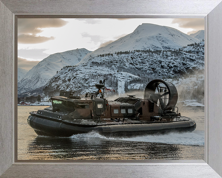 Royal Marines Commandos Drive a LCAC Hovercraft Photo Print Hampshire Prints 10 x 8 Silver Frame No