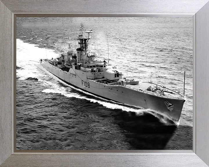 HMS Londonderry F108 | Photo Print | Framed Print | Rothesay Class | Frigate | Royal Navy Hampshire Prints