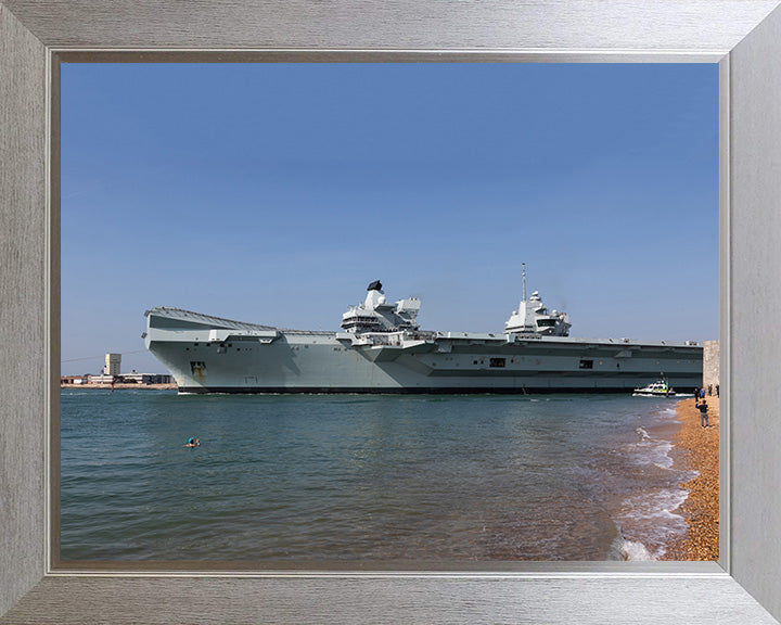 HMS Queen Elizabeth R08 | Photo Print | Framed Print | Queen Elizabeth Class | Aircraft Carrier | Royal Navy Hampshire Prints