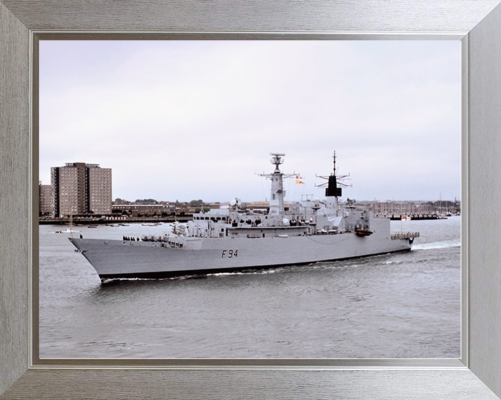 HMS Brave (F94) Royal Navy Type 22 Frigate Leaving Portsmouth Harbour Photo Print Wall Art Decor Posters, Prints, & Visual Artwork Hampshire Prints 10 x 8 Silver Frame No
