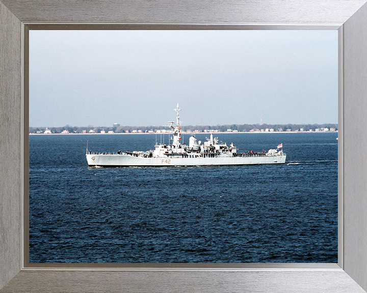 HMS Phoebe (F42) Photo Print - Virgina 1990 - Royal Navy Leander Class Frigate Hampshire Prints 10 x 8 Silver Frame No