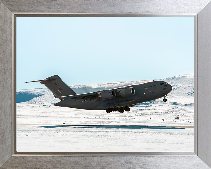 RAF C-17 Globemaster Takeoff Canada 2026 Photo Print Royal Air Force Aircraft Wall Art Posters, Prints, & Visual Artwork Hampshire Prints 10 x 8 Silver Frame No