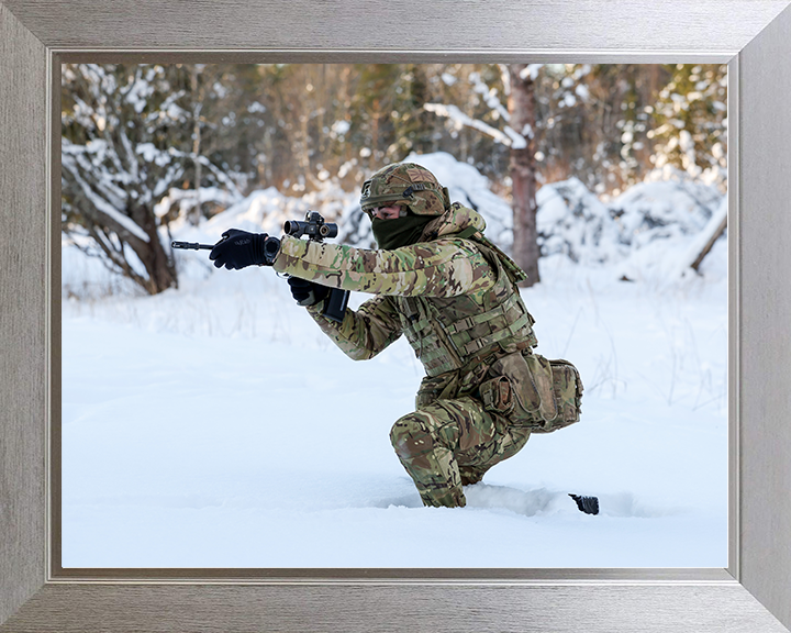 British Army Soldier Aims His Weapon in the snow Photo Print Wall Art Military Poster Posters, Prints, & Visual Artwork Hampshire Prints 10 x 8 Silver Frame No