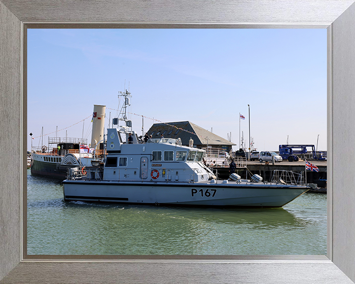 HMS Exploit (P167) Photo Print - Entering Harbour - Royal Navy Archer Class P2000 Patrol Vessel Hampshire Prints 10 x 8 Silver Frame No