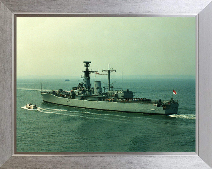 HMS Scylla F71 | Photo Print | Framed Print | Leander Class | Frigate | Royal Navy Hampshire Prints