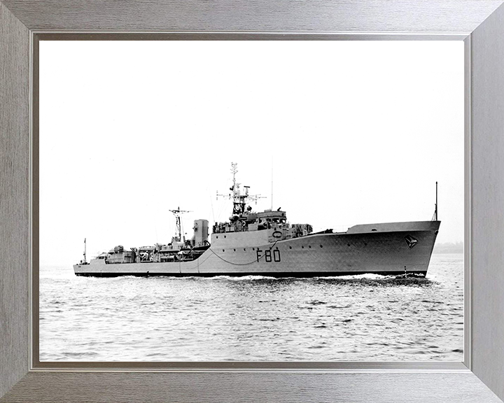 HMS Duncan (F80) Royal Navy Blackwood Class Frigate Starboard View Photo Print Wall Art Decor Posters, Prints, & Visual Artwork Hampshire Prints 10 x 8 Silver Frame No