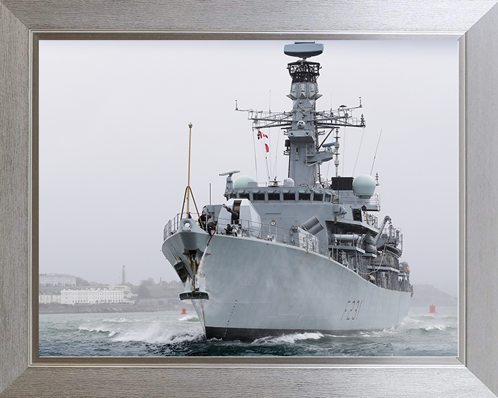 HMS Argyll (F231) Royal Navy Type 23 Frigate Low Port Bow View Photo Print Wall Art Decor Posters, Prints, & Visual Artwork Hampshire Prints 10 x 8 Silver Frame No