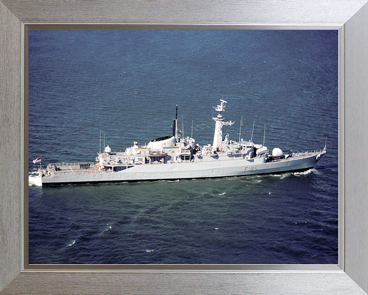 HMS Avenger (F185) Royal Navy Type 21 Frigate Underway Starboard Side View Photo Print Wall Art Decor Posters, Prints, & Visual Artwork Hampshire Prints 10 x 8 Silver Frame No