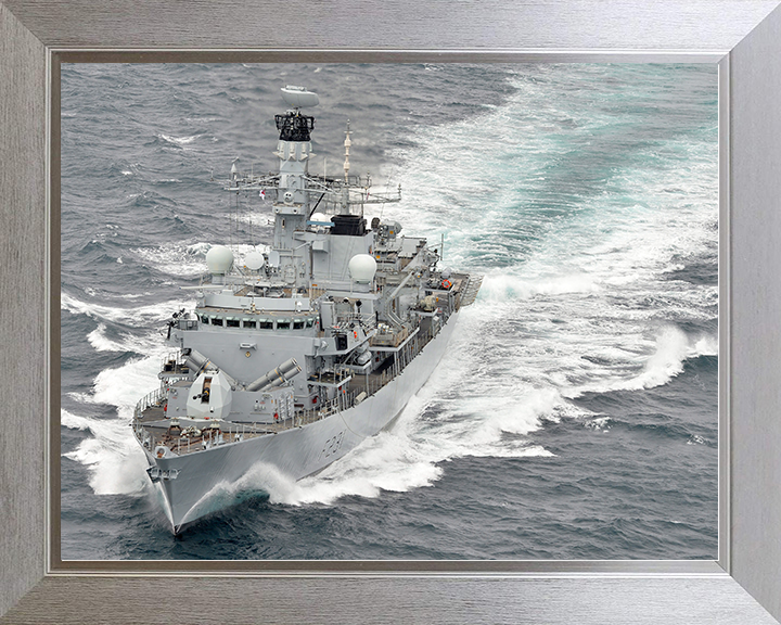 HMS Argyll (F231) Royal Navy Type 23 Frigate Underway 2014 Wall Art Photo Print Naval Decor Posters, Prints, & Visual Artwork Hampshire Prints 10 x 8 Silver Frame No