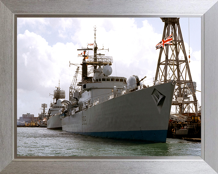 HMS Exeter D89 | Photo Print | Framed Print | Poster | Type 42 | Destroyer | Royal Navy Hampshire Prints