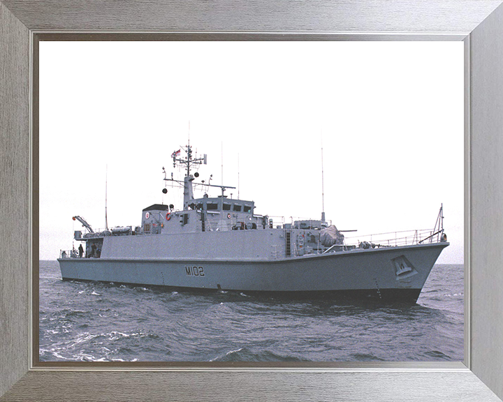 HMS Inverness (M102) Photo Print - at sea 1994 - Royal Navy Sandown Class Minehunter