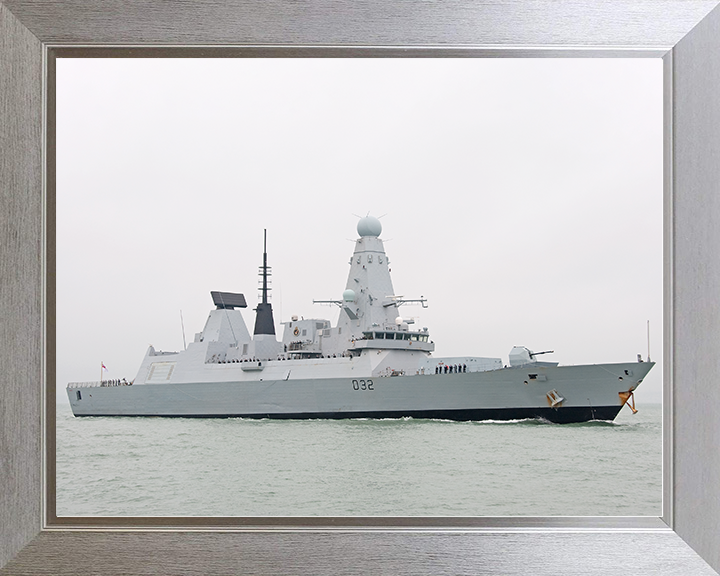 HMS Daring (D32) Royal Navy Type 45 Destroyer Entering Harbour Photo Print Wall Art Decor Posters, Prints, & Visual Artwork Hampshire Prints 10 x 8 Silver Frame No