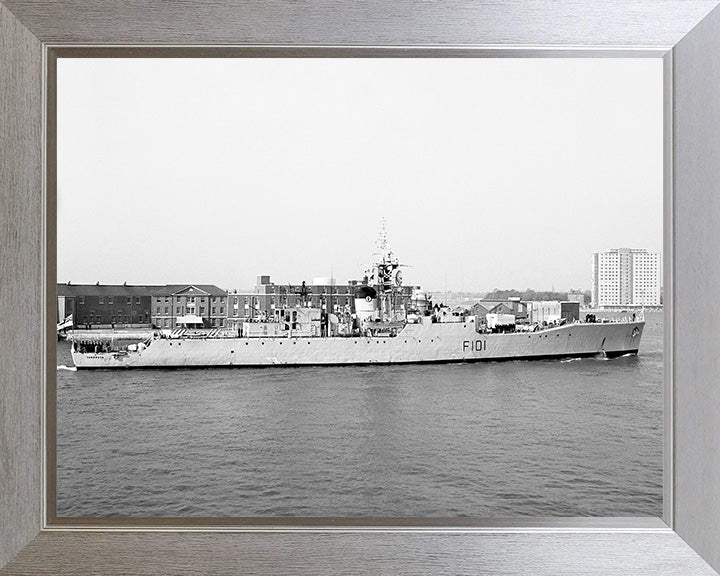 HMS Yarmouth F101 | Photo Print | Framed Print | Rothesay Class | Frigate | Royal Navy Hampshire Prints