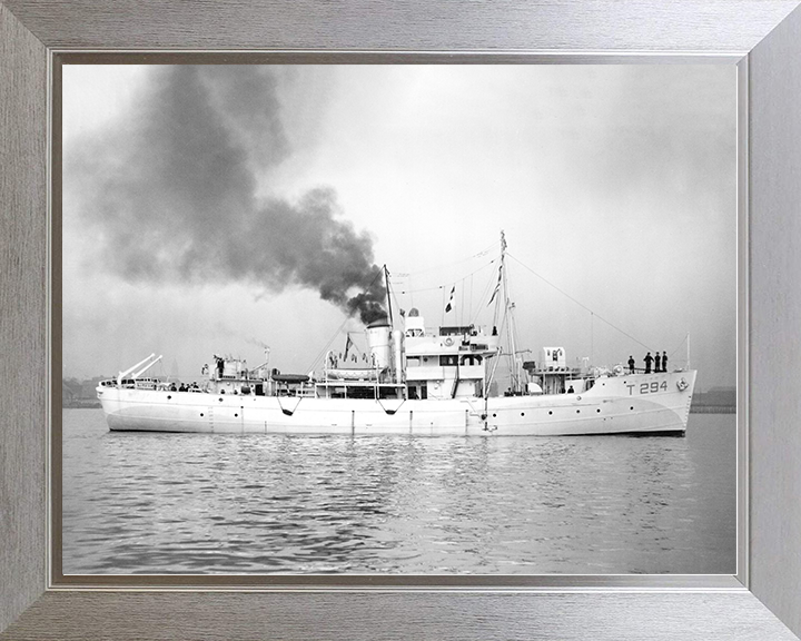 HMS Bern (T294) Royal Navy Island Class Trawler Starboard View Photo Print Wall Art Decor Posters, Prints, & Visual Artwork Hampshire Prints 10 x 8 Silver Frame No