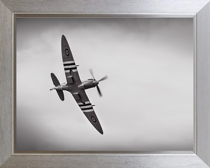 RAF Spitfire Black and White Photo Print - Royal Air Force Aircraft Hampshire Prints 10 x 8 Silver Frame No
