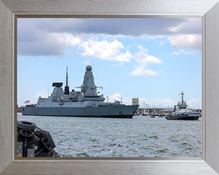 HMS Diamond (D34) Photo Print - Portsmouth Return - Royal Navy Type 45 Destroyer Hampshire Prints 10 x 8 Silver Frame No