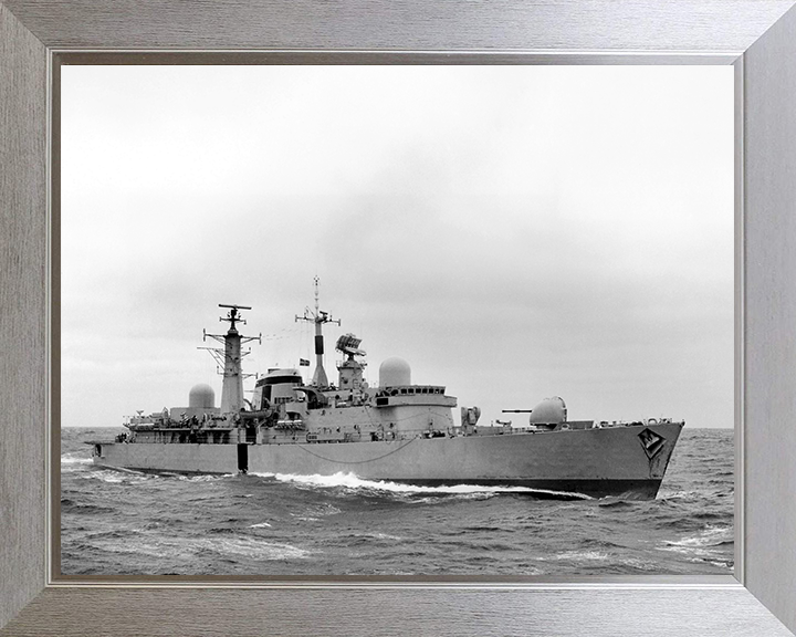 HMS Exeter (D89) Royal Navy Type 42 Destroyer At Sea May 1982 Photo Print Wall Art Decor Posters, Prints, & Visual Artwork Hampshire Prints 10 x 8 Silver Frame No