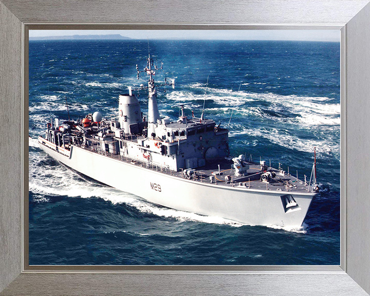HMS Brecon (M29) Royal Navy Hunt Class Mine Warfare Vessel At Sea Photo Print Wall Art Decor Posters, Prints, & Visual Artwork Hampshire Prints 10 x 8 Silver Frame No