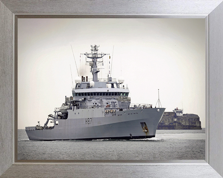 HMS Echo (H87) Photo Print - Spitbank 2006 - Royal Navy Echo Class Survey Vessel Hampshire Prints 10 x 8 Silver Frame No
