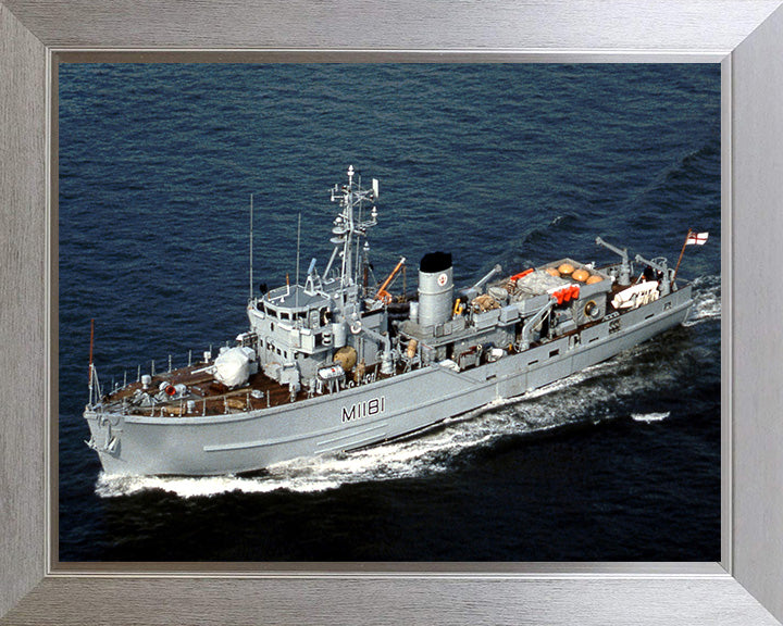 HMS Sheraton (M1181) Photo Print - High Port Side View - Royal Navy Ton Class Minesweeper Hampshire Prints 10 x 8 Silver Frame No