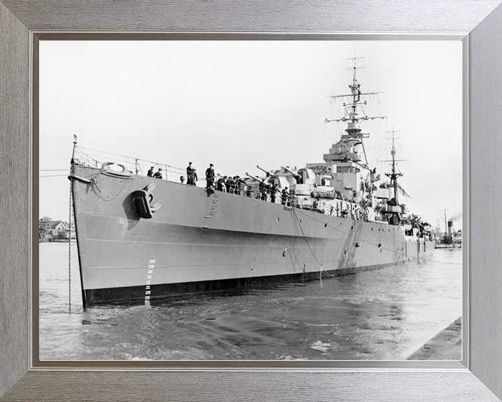 HMS Black Prince (81) Royal Navy Dido Class Cruiser Coming Alongside Photo Print Wall Art Decor Posters, Prints, & Visual Artwork Hampshire Prints 10 x 8 Silver Frame No