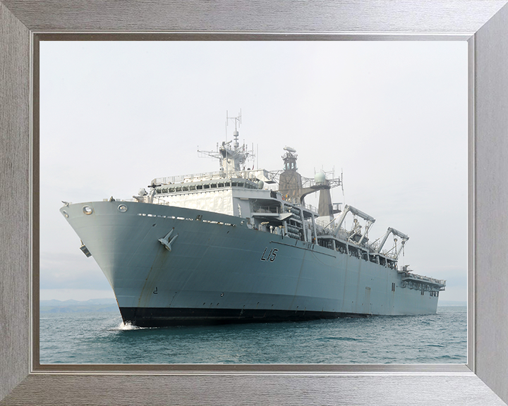 HMS Bulwark (L15) Royal Navy Albion Class Amphibious Ship Low Port Bow View Photo Print Wall Art Decor Posters, Prints, & Visual Artwork Hampshire Prints 10 x 8 Silver Frame No
