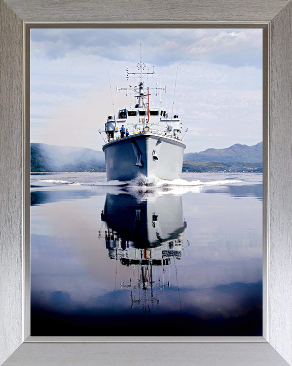HMS Brocklesby (M33) Royal Navy Hunt Class Mine Warfare Vessel Bow Reflections Photo Print Wall Art Decor Posters, Prints, & Visual Artwork Hampshire Prints 10 x 8 Silver Frame No