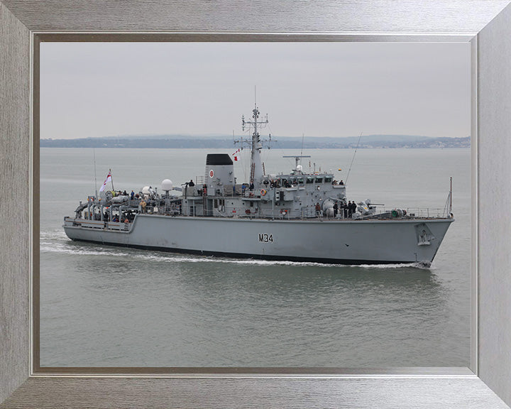 HMS Middleton M34 | Photo Print | Framed Print | Hunt Class | Mine Warfare Vessel | Royal Navy Hampshire Prints
