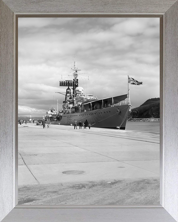 HMS Crossbow (D96) Photo Print - Trondheim 1961 - Royal Navy Weapon Class Destroyer Hampshire Prints 10 x 8 Silver Frame No