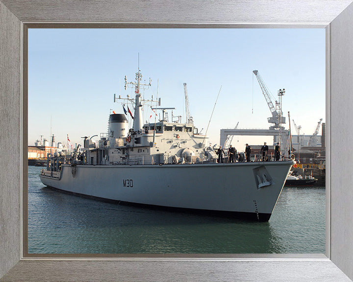 HMS Ledbury M30 | Photo Print | Framed Print | Hunt Class | Minesweeper | Royal Navy Hampshire Prints