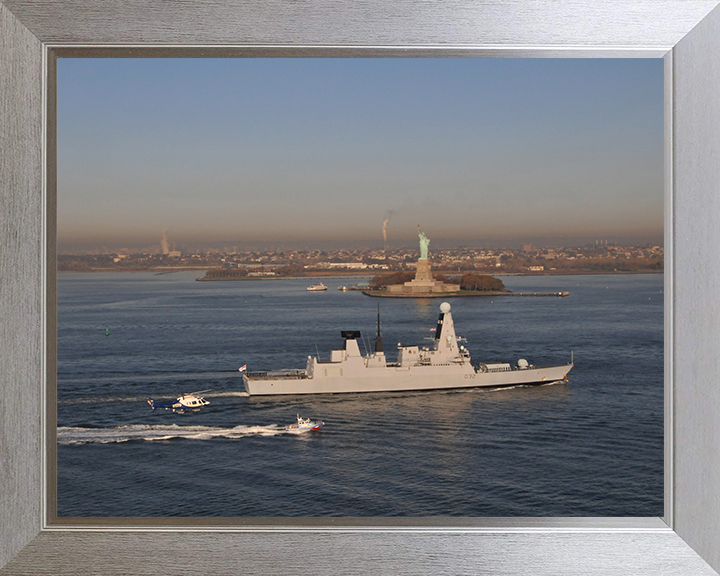 HMS Daring (D32) Royal Navy Type 45 Destroyer Entering New York 2010 Photo Print Wall Art Decor Posters, Prints, & Visual Artwork Hampshire Prints 10 x 8 Silver Frame No