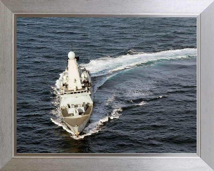 HMS Dauntless (D33) Royal Navy Type 45 Destroyer Turns To Port Photo Print Wall Art Decor Posters, Prints, & Visual Artwork Hampshire Prints 10 x 8 Silver Frame No