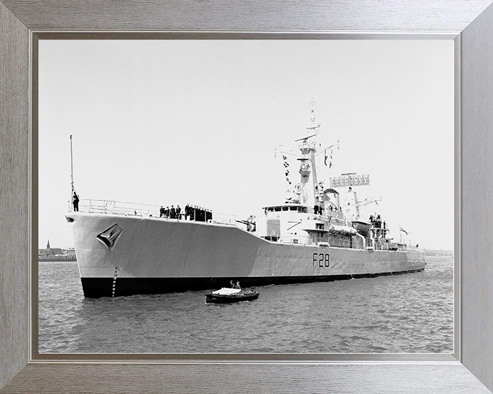 HMS Cleopatra (F28) Royal Navy Leander Class Frigate Entering Harbour Photo Print Wall Art Decor Posters, Prints, & Visual Artwork Hampshire Prints 10 x 8 Silver Frame No