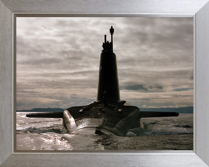HMS Vigilant (S30) Photo Print - Clyde 1996 - Royal Navy Vanguard Class Submarine Hampshire Prints 10 x 8 Silver Frame No