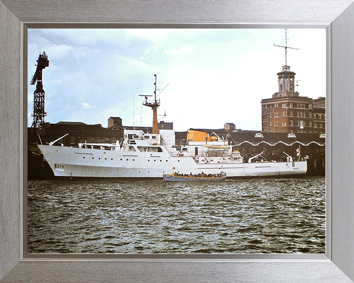 HMS Beagle (A319) Royal Navy Bulldog Class Survey Vessel Portsmouth 1982 Photo Print Wall Art Decor Posters, Prints, & Visual Artwork Hampshire Prints 10 x 8 Silver Frame No