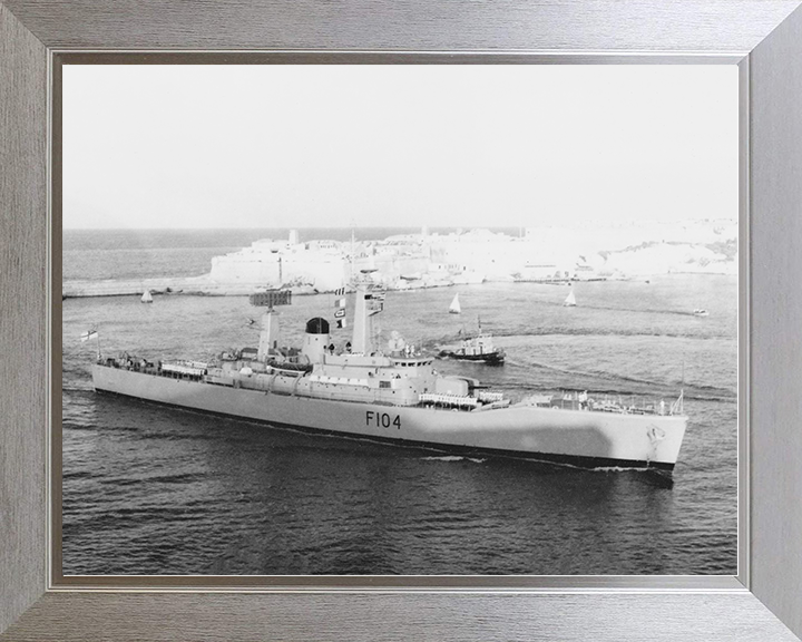 HMS Dido (F104) Royal Navy Leander Class Frigate Valletta Malta Photo Print Wall Art Decor Posters, Prints, & Visual Artwork Hampshire Prints 10 x 8 Silver Frame No