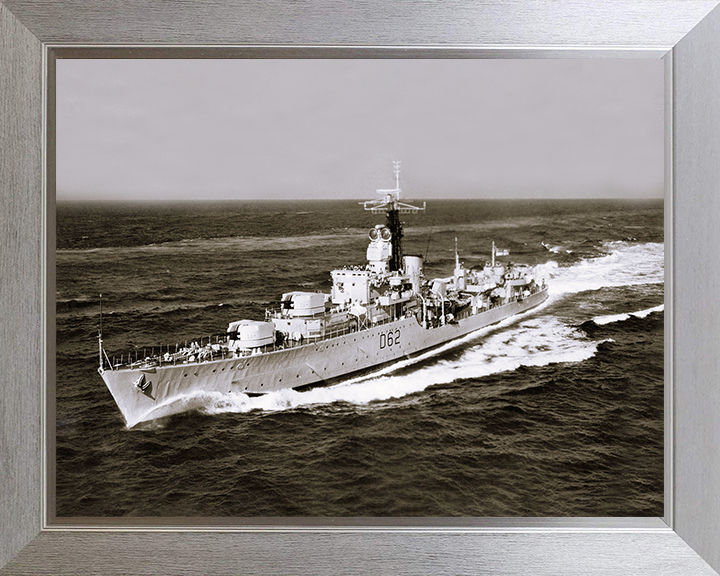 HMS Jutland (D62) Photo Print - At Sea 1961 - Royal Navy Battle Class Destroyer Posters, Prints, & Visual Artwork Hampshire Prints 10 x 8 Silver Frame No