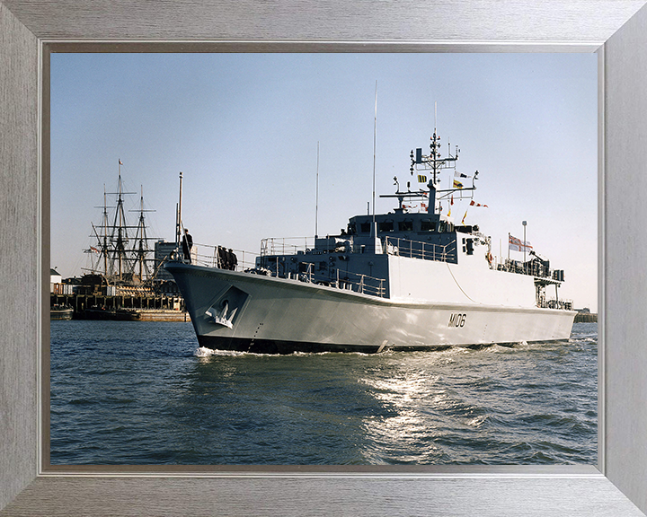 HMS Penzance (M106) Photo Print - Entering Portsmouth 1998 - Royal Navy Sandown Class Minehunter